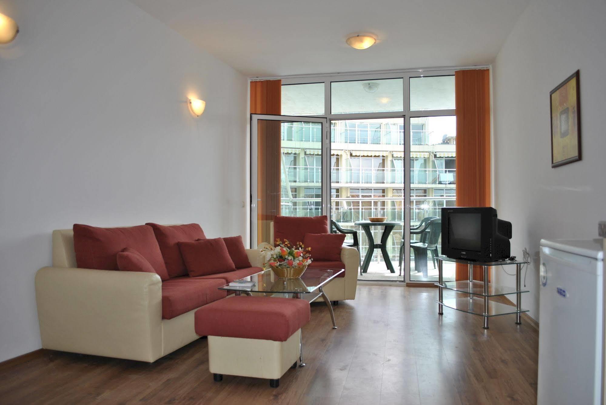 Julia Family Apartments Sunny Beach Exterior foto